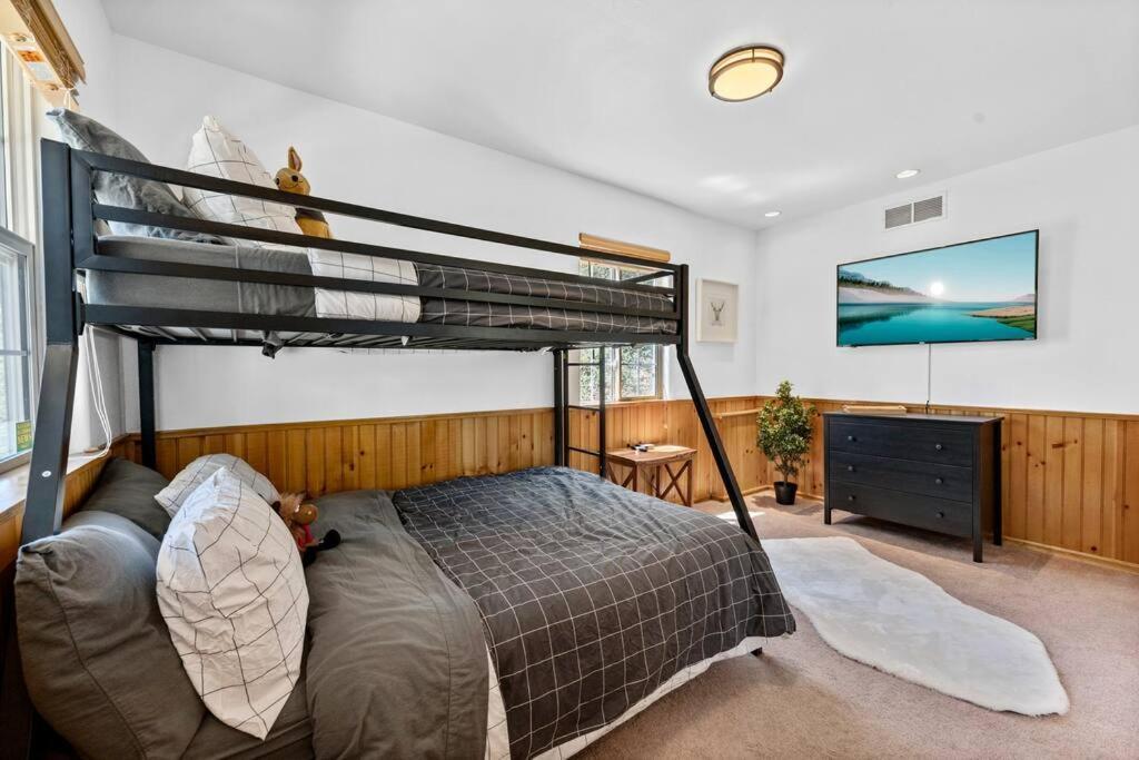 Cozy Cabin Perfect For 2 Families بيغ بير لاكي، سان بيرناردينو، كاليفورنيا المظهر الخارجي الصورة