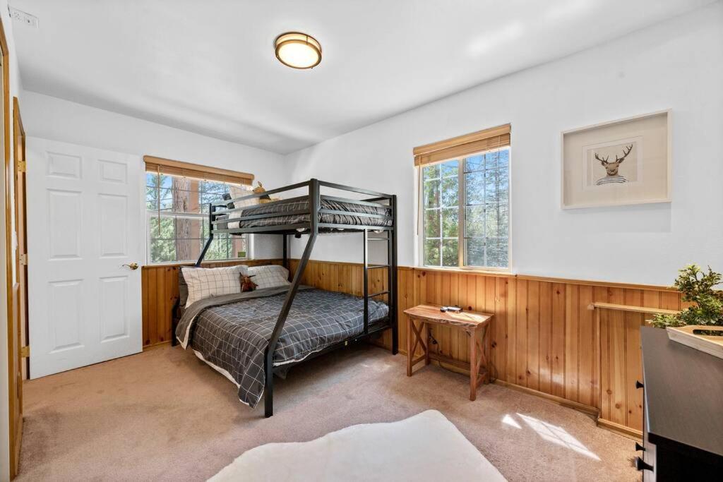Cozy Cabin Perfect For 2 Families بيغ بير لاكي، سان بيرناردينو، كاليفورنيا المظهر الخارجي الصورة
